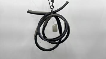 Joint de porte avant gauche