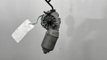 Motore tergicristallo anteriore