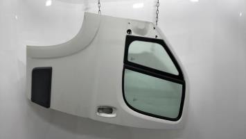 Porte avant gauche