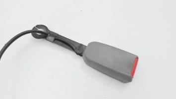 Aggancio cintura sicurezza anteriore sinistro