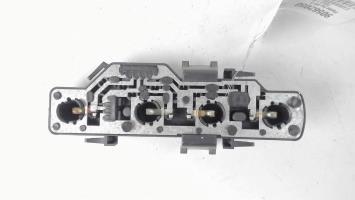 Base portalampade fanale posteriore destro