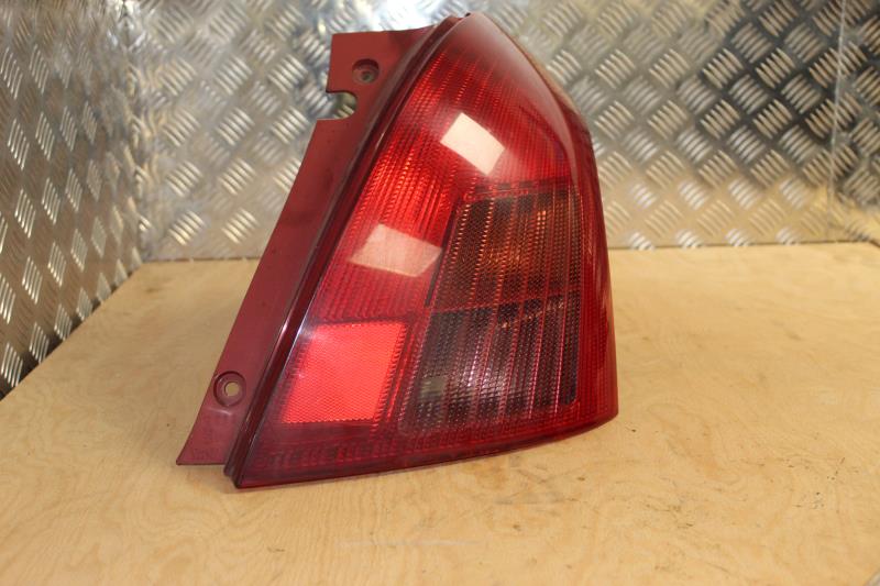 Fanale posteriore principale destro (luci)