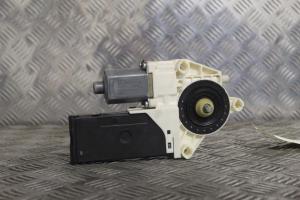 Moteur leve vitre avant gauche