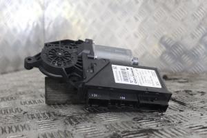 Moteur leve vitre arriere droit