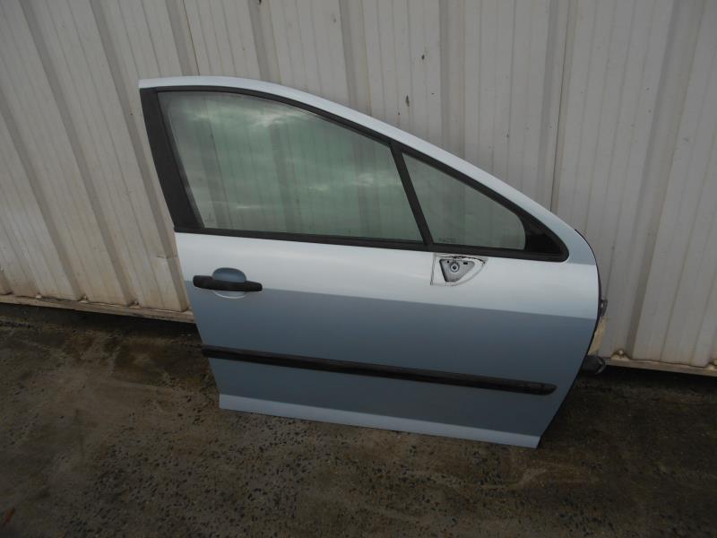 Porte avant droit