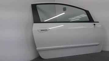Puerta delantera derecha