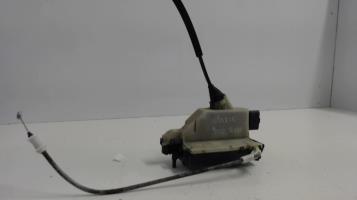 Cerradura delantera derecha