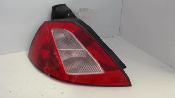 Fanale posteriore principale sinistro (luci)