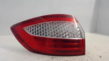 Fanale posteriore principale sinistro (luci)