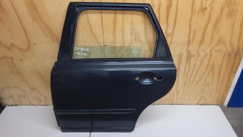 Puerta trasera izquierda