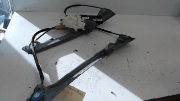 Leve vitre electrique avant droit