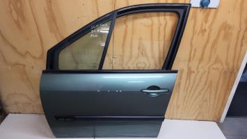 Puerta delantera izquierda