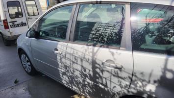 Porte avant gauche