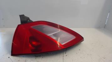 Fanale posteriore principale sinistro (luci)