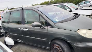 Poignee porte avant droit