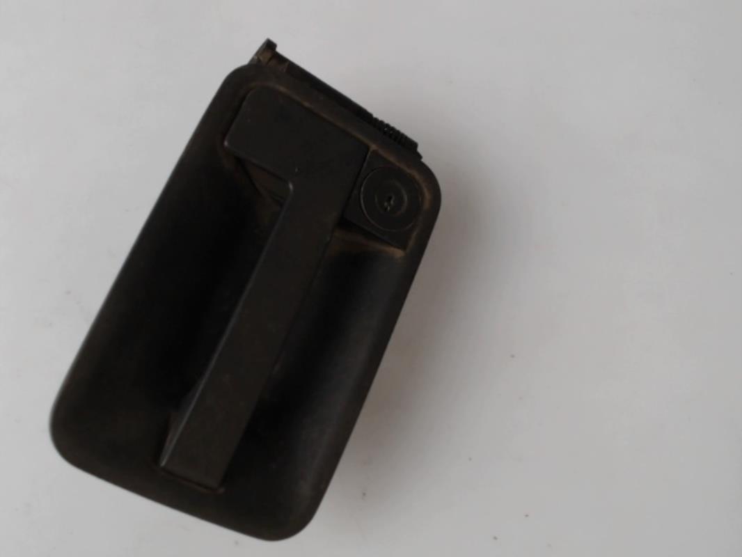 Poignee porte arriere droit