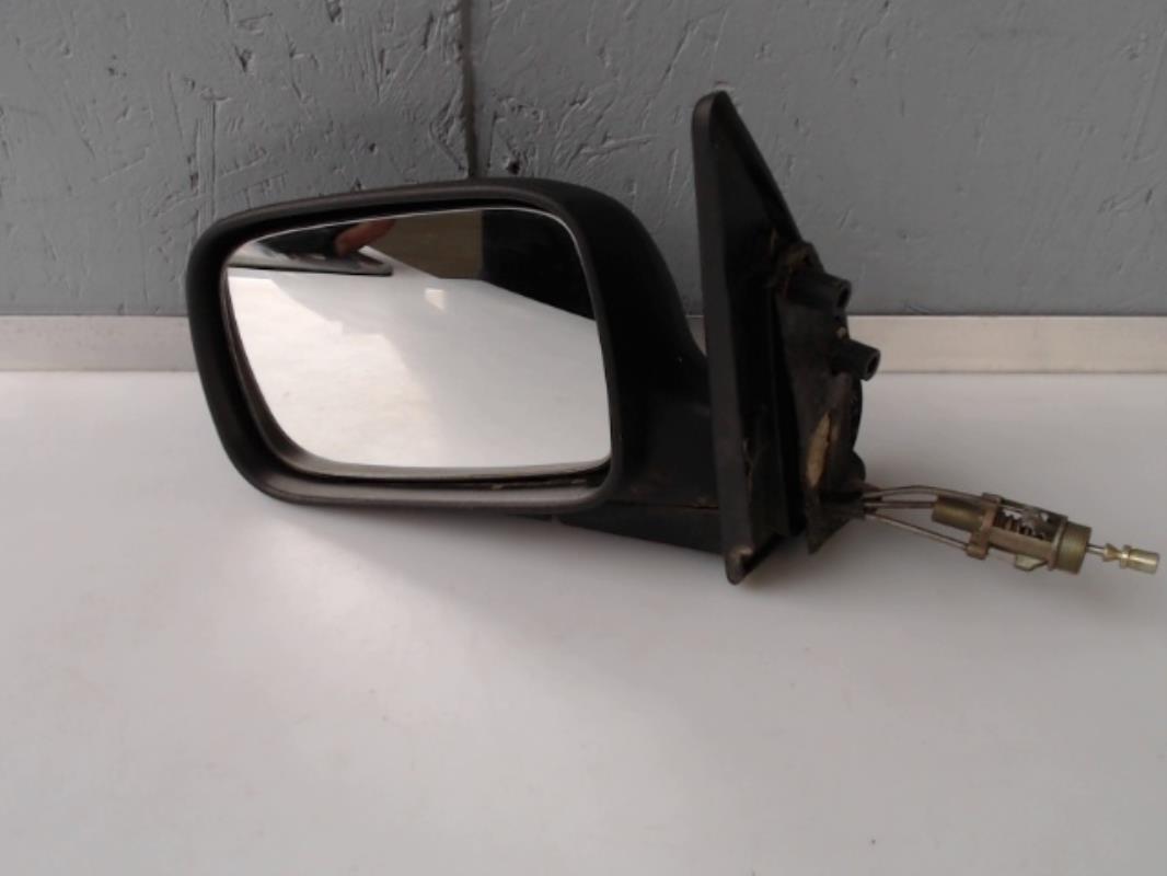 Retrovisor izquierdo