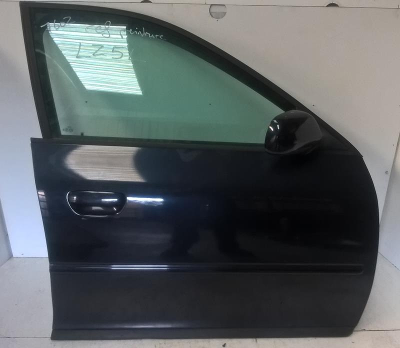 Puerta delantera derecha