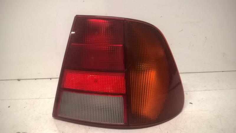Fanale posteriore principale destro (luci)