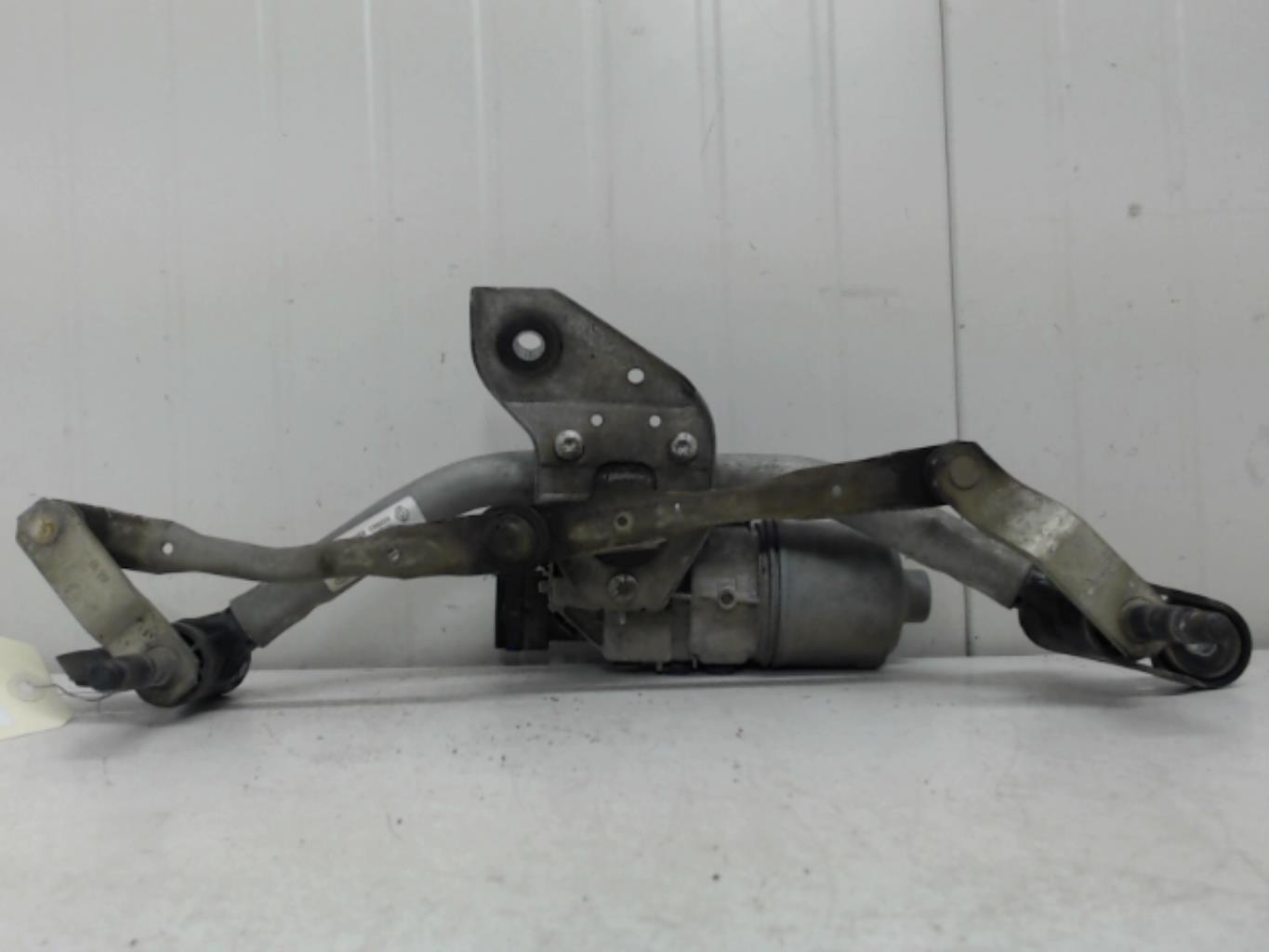 Moteur essuie glace avant