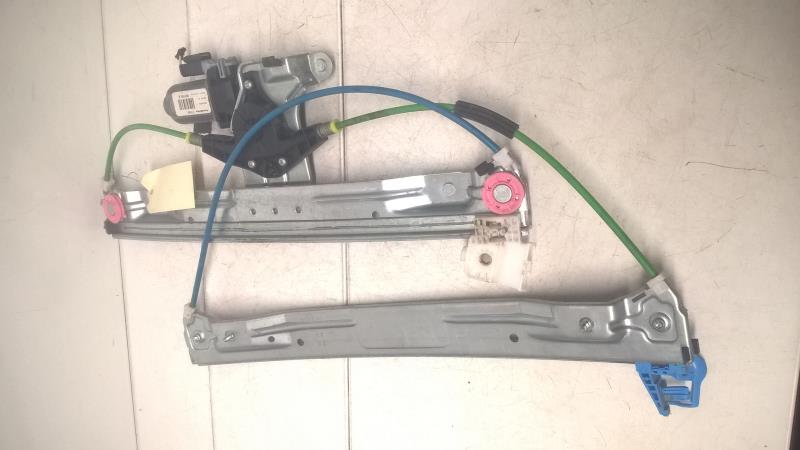 Leve vitre electrique avant droit