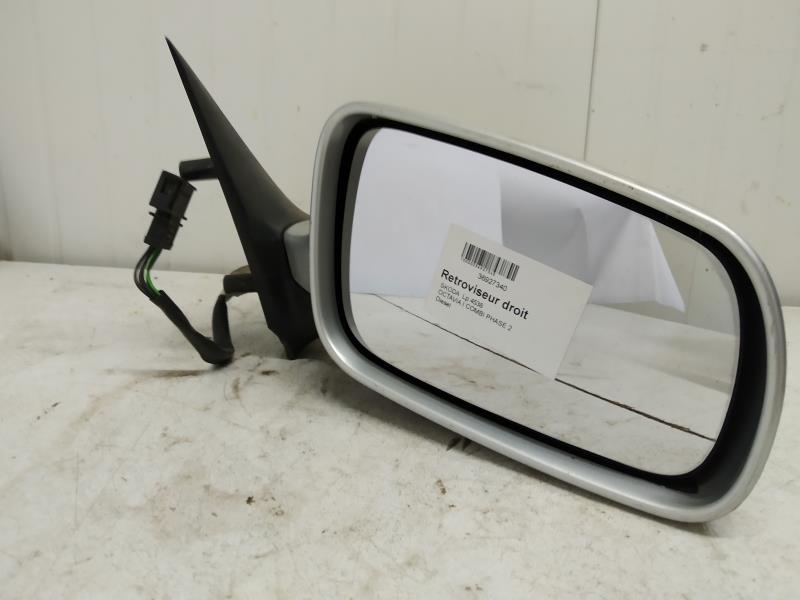 Retrovisor derecho