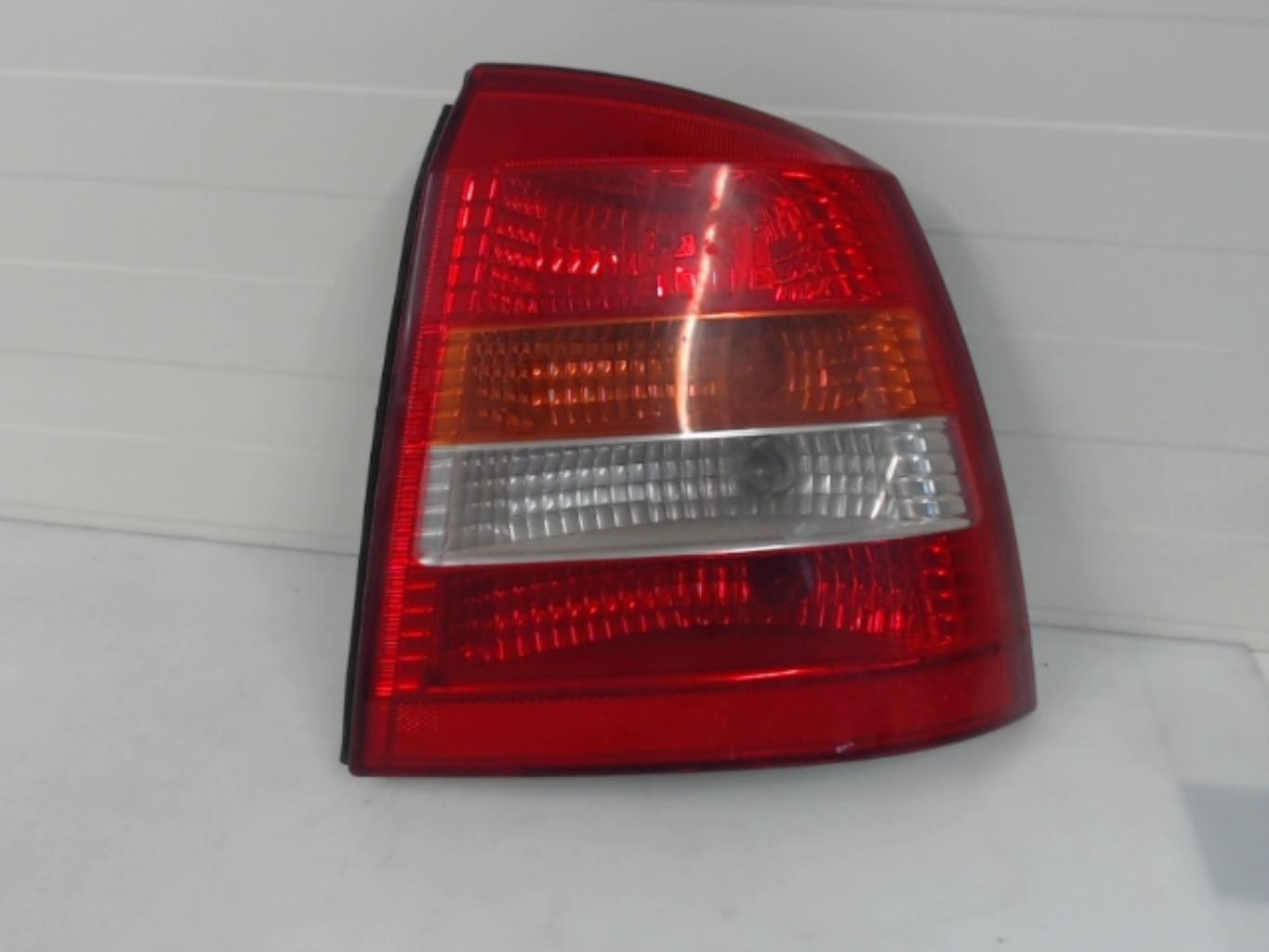 Fanale posteriore principale destro (luci)