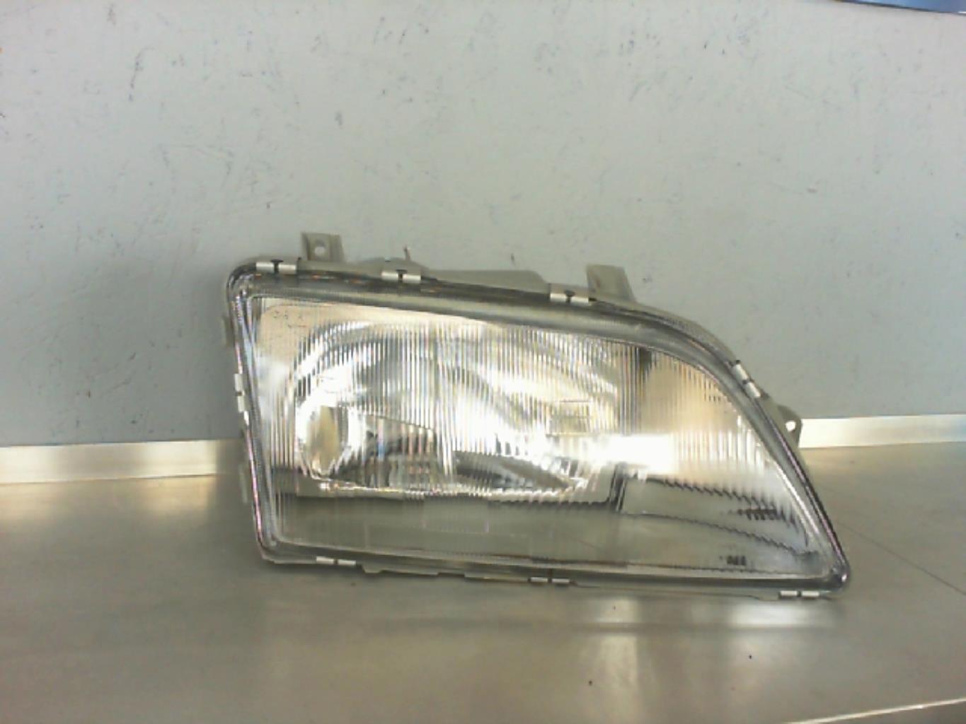 Óptica delantera principal derecha (luces) (faro)