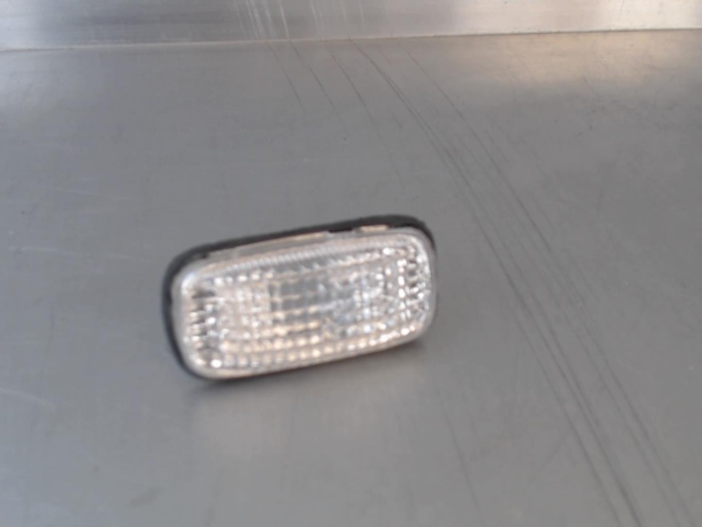 Ripetitore lampeggiante anteriore sinistro (Luci)