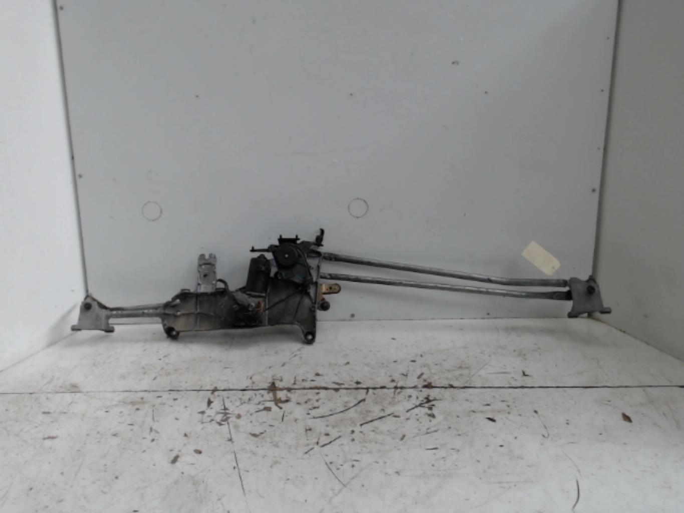 Moteur essuie glace avant