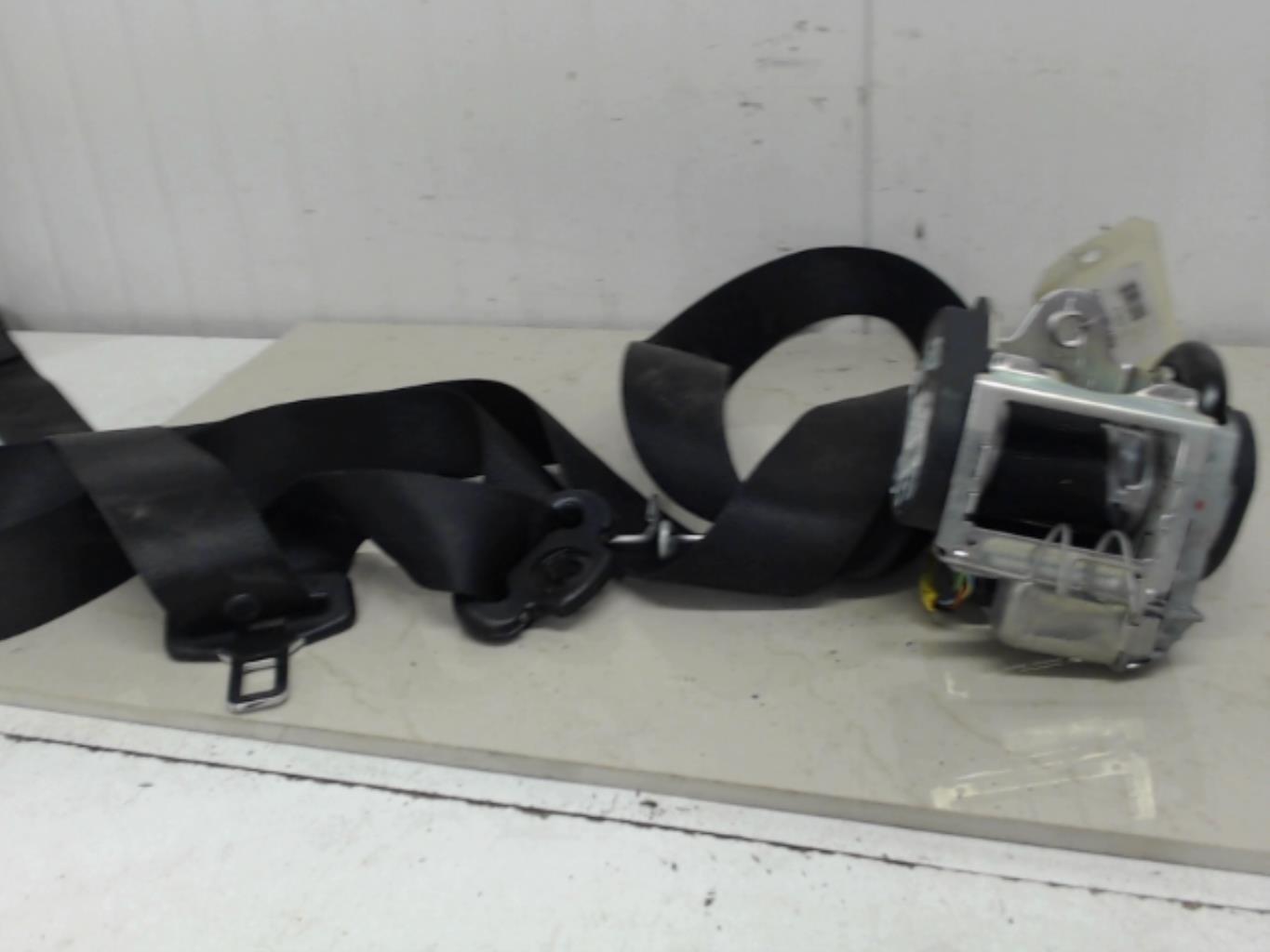 Ceinture avant droit