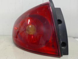 Fanale posteriore principale sinistro (luci)