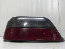 Fanale posteriore principale sinistro (luci)