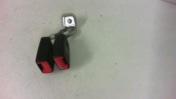 Attache ceinture arriere gauche