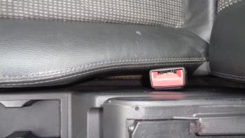 Aggancio cintura sicurezza anteriore destro
