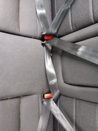 Attache ceinture arriere gauche