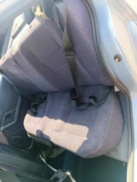 Attache ceinture arriere gauche