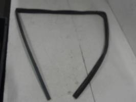 Joint de porte avant gauche