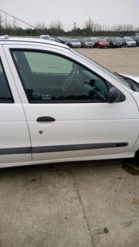 Porte avant droit