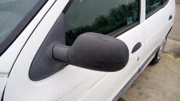 Retrovisor izquierdo