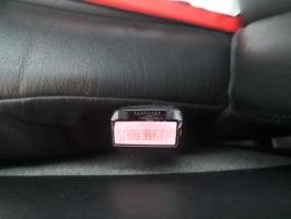Attache ceinture avant droit