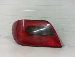 Fanale posteriore principale sinistro (luci)