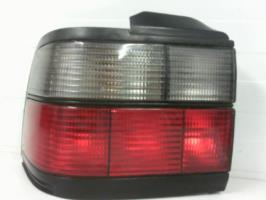 Fanale posteriore principale sinistro (luci)