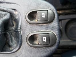 Interrupteur de leve vitre avant gauche