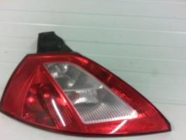Fanale posteriore principale sinistro (luci)