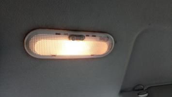 Luce di cortesia
