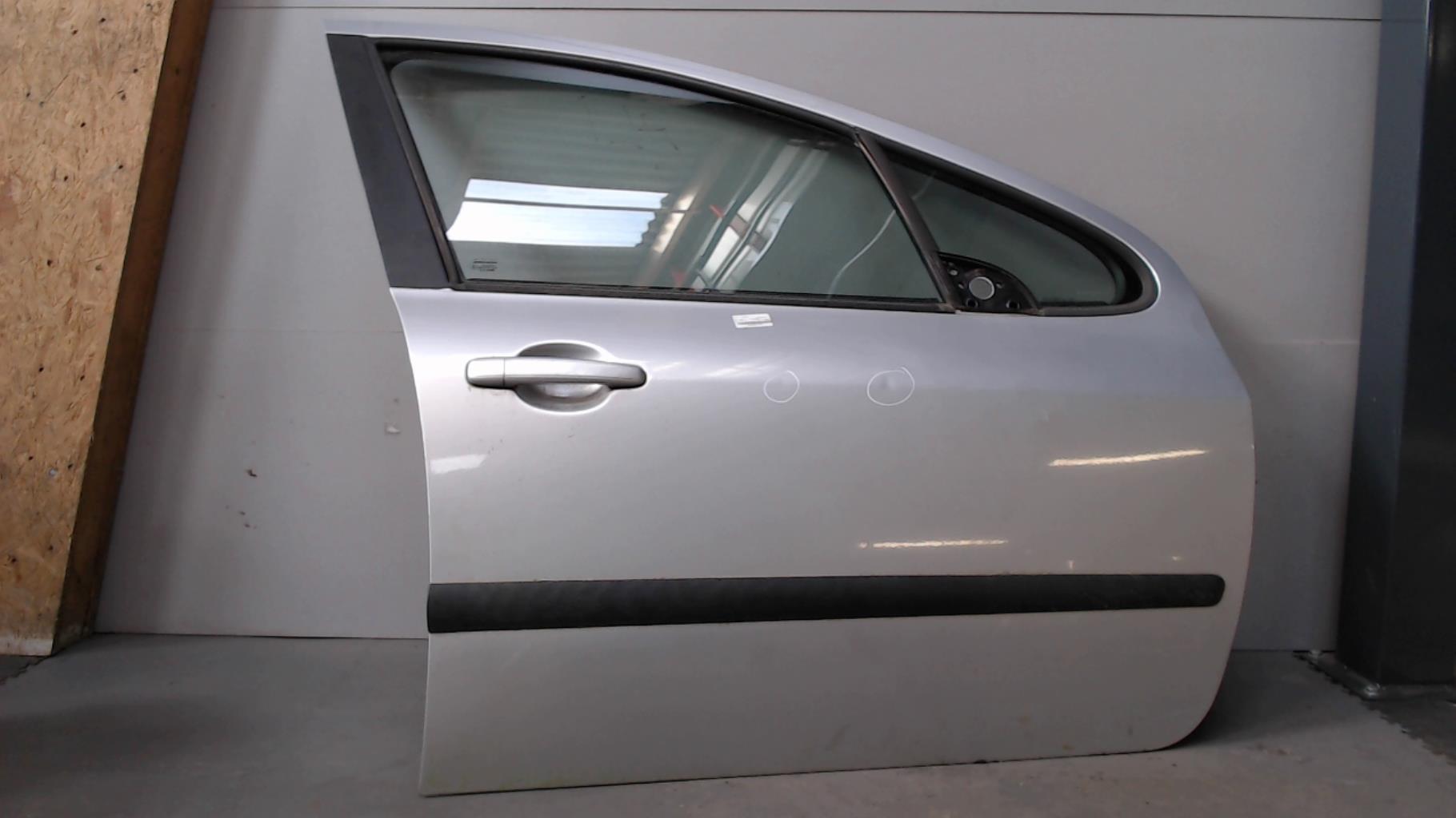 Porte avant droit