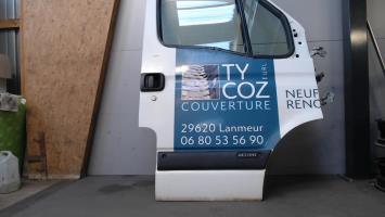 Porte avant droit