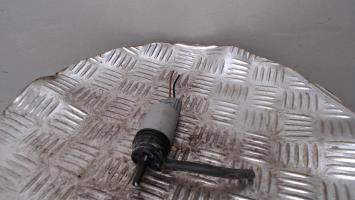 Pompe lave glace avant