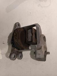 Support moteur gauche